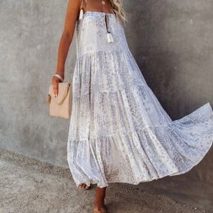 NWT Storia Star Maxi Dress